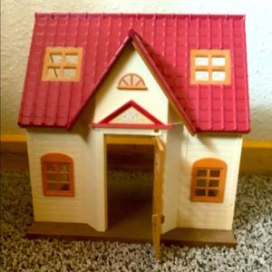 *SOLD*Calico critter small house!